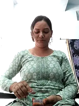 Snapshot of Anushka_Singh0 chatting on 26, 5, 2026 Anushka Singh0 online show from 26, 5, 2026