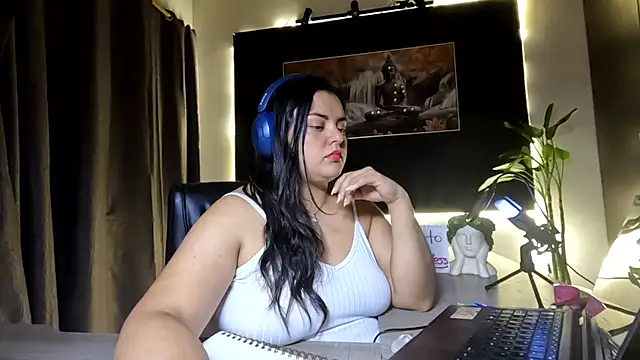 AzaraOnyx online show from 12, 6, 2026