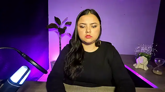 AzaraOnyx online show from 22, 5, 2026