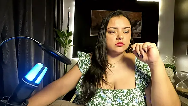 AzaraOnyx online show from 29, 5, 2026
