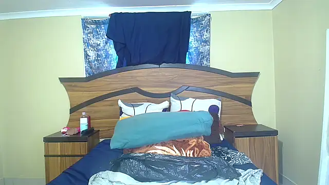 Queenxxxjesy online show from 10, 4, 2026