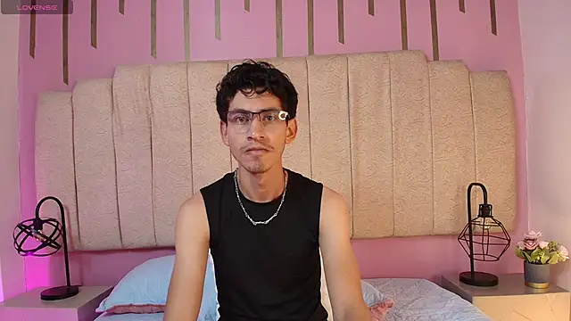 skinny jean  online show from 28, 2, 2026