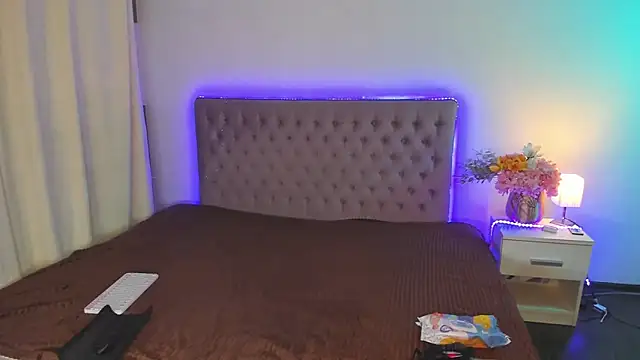 Snapshot of AmandaHoppe chatting on 27, 4, 2026 AmandaHoppe online show from 27, 4, 2026