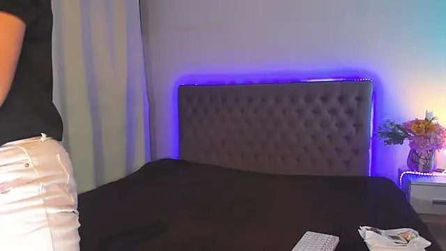 Snapshot of AmandaHoppe chatting on 6, 7, 2026 AmandaHoppe online show from 6, 7, 2026
