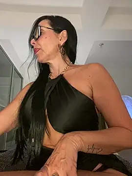 caritoo21 online show from 11, 6, 2026