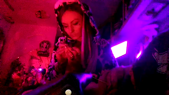 issyamazin online show from 1, 3, 2026