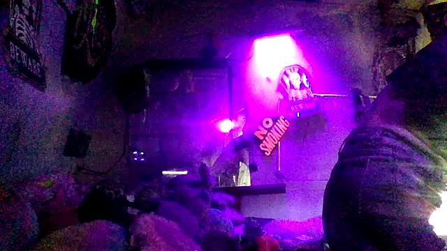 issyamazin online show from 9, 4, 2026