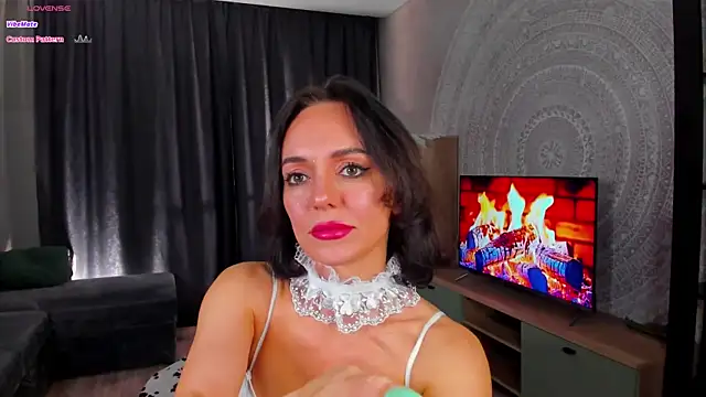 Shanita moon online show from 4, 4, 2026