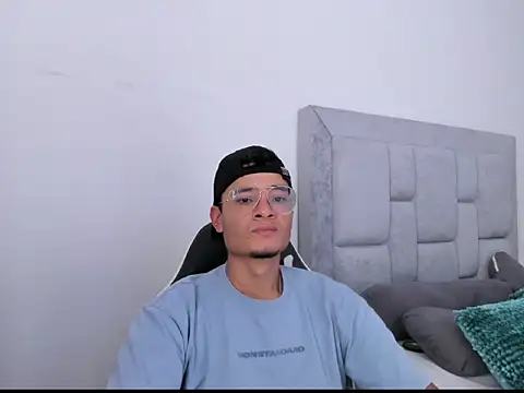 FredericSloan online show from 4, 3, 2026