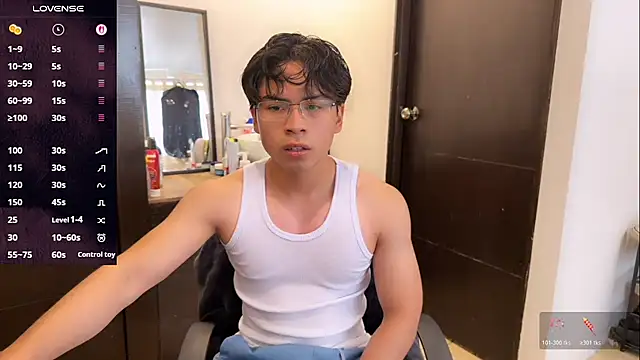 Snapshot of BentoBoxxx chatting on 11, 6, 2026 BentoBoxxx online show from 11, 6, 2026