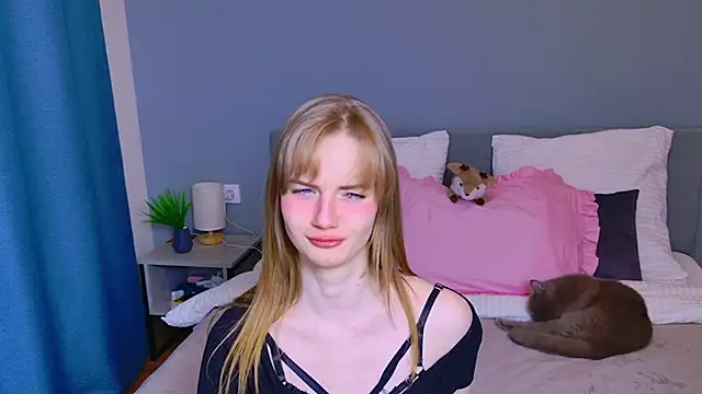 ElfieWhite online show from 19, 4, 2026