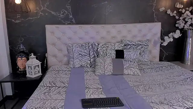 Samantha Dupre online show from 23, 4, 2026