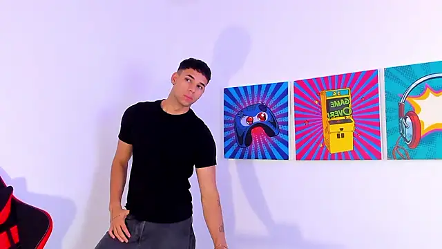 Thomas walker14 online show from 20, 2, 2026