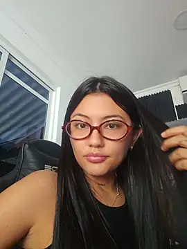 Snapshot of Roma_xxx chatting on 4, 6, 2026 Roma xxx online show from 4, 6, 2026