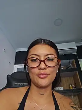 Snapshot of Roma_xxx chatting on 9, 5, 2026 Roma xxx online show from 9, 5, 2026