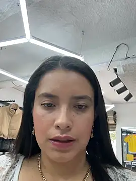Miss Bella Flame online show from 18, 7, 2026