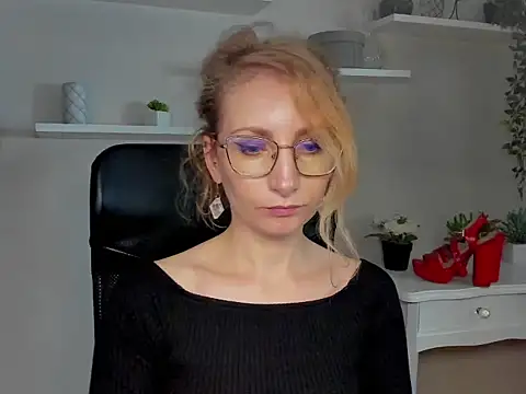 CinderellaMoon online show from 26, 2, 2026