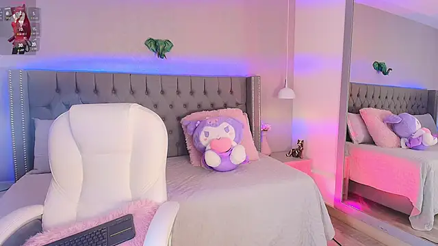 angelina honey  online show from 2, 6, 2026