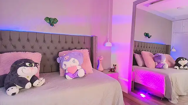 angelina honey  online show from 27, 5, 2026