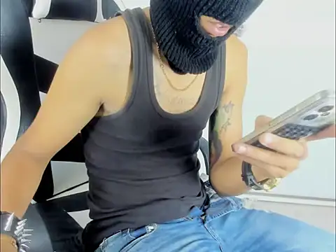 Snapshot of badboy_master chatting on 6, 4, 2026 badboy master online show from 6, 4, 2026
