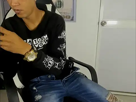 Snapshot of badboy_master chatting on 8, 4, 2026 badboy master online show from 8, 4, 2026