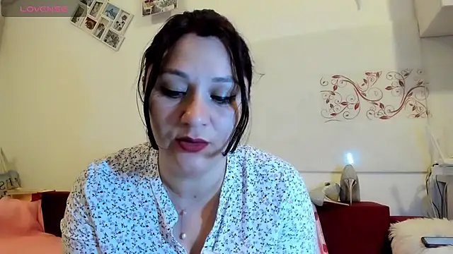 EVELYNA88 online show from 21, 7, 2026
