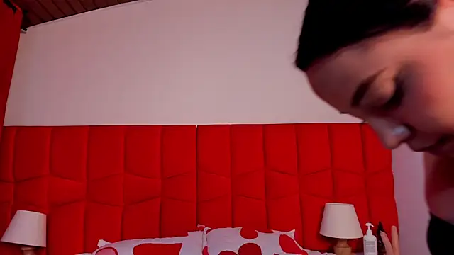 melanie velle online show from 5, 3, 2026