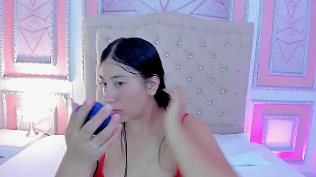 sluttybby  online show from 14, 4, 2026