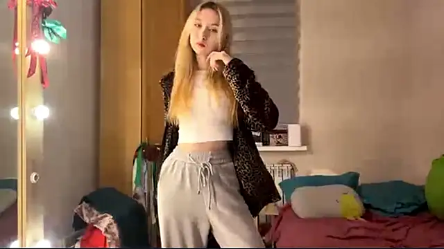 PinkTraible online show from 10, 3, 2026