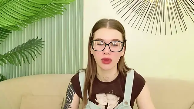 Hana Watt online show from 13, 3, 2026