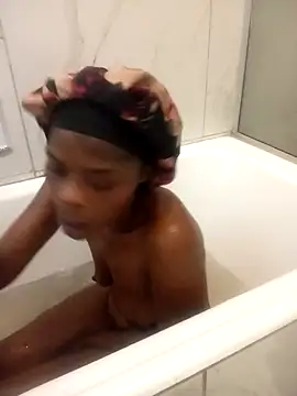 MaturePrettyLady01 online show from 10, 3, 2026