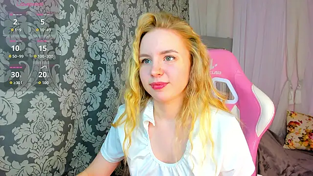 Snapshot of Linda__Bloom chatting on 27, 5, 2026 Linda Bloom online show from 27, 5, 2026