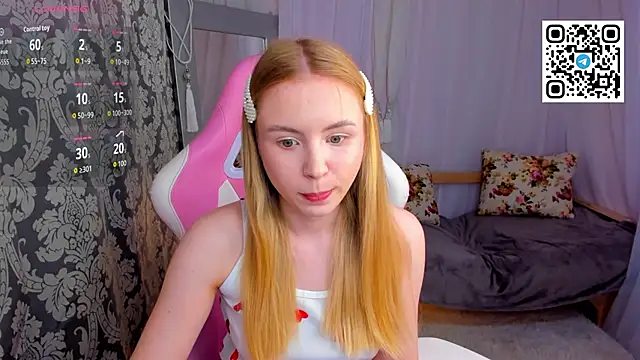 Snapshot of Linda__Bloom chatting on 7, 5, 2026 Linda Bloom online show from 7, 5, 2026