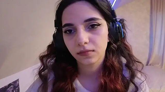 Blissmissataeses online show from 5, 3, 2026