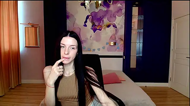 NoirDiva online show from 17, 4, 2026