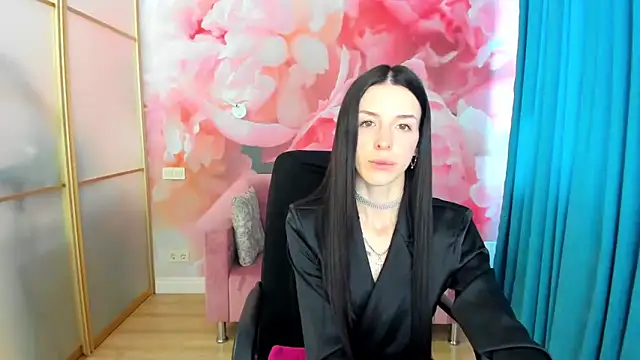 NoirDiva online show from 15, 4, 2026