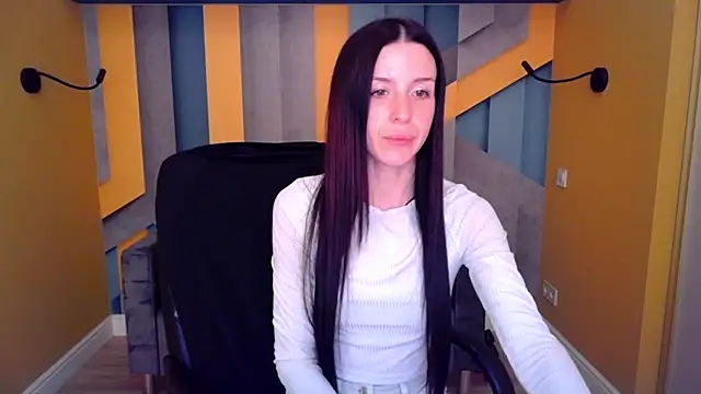 Snapshot of NoirDiva chatting on 9, 5, 2026 NoirDiva online show from 9, 5, 2026