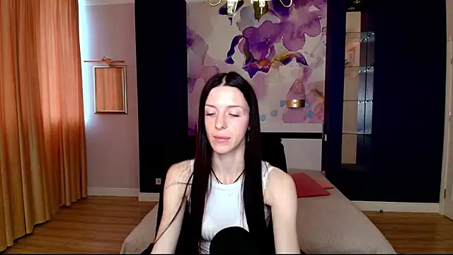 Snapshot of NoirDiva chatting on 8, 5, 2026 NoirDiva online show from 8, 5, 2026