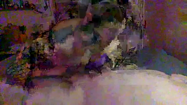 Snapshot of BrattyGirl2424 chatting on 8, 5, 2026 BrattyGirl2424 online show from 8, 5, 2026