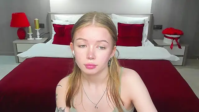 Snapshot of Violetta__Dreams chatting on 21, 5, 2026 Violetta Dreams online show from 21, 5, 2026