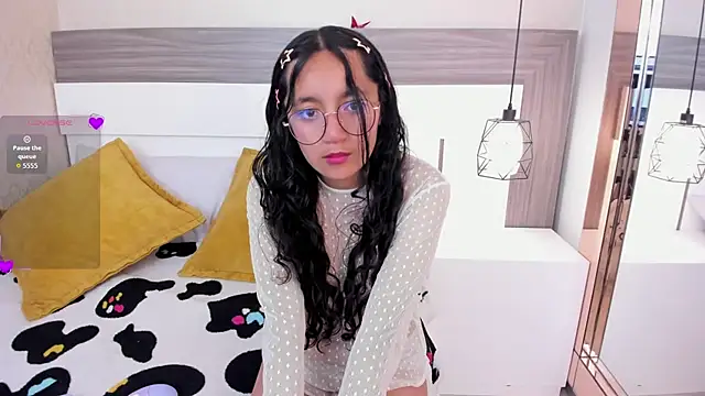 Emilyblussh online show from 18, 3, 2026