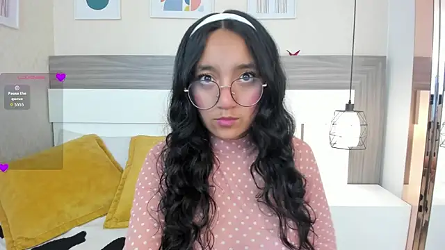 Emilyblussh online show from 27, 3, 2026