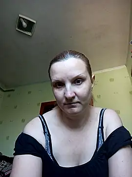 Snapshot of SusanGold9211 chatting on 14, 4, 2026 SusanGold9211 online show from 14, 4, 2026