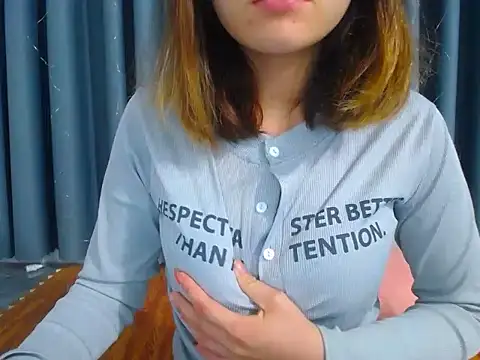 Lunababty online show from 7, 3, 2026