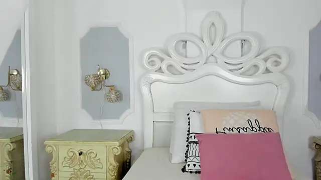 pinkmoon30 online show from 23, 3, 2026