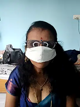 Kannadasexywifes online show from 17, 4, 2026