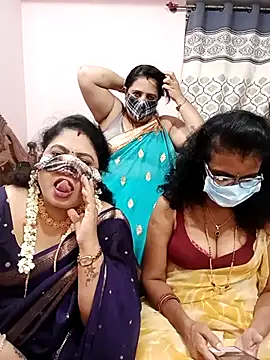 Snapshot of Kannadasexywifes chatting on 17, 7, 2026 Kannadasexywifes online show from 17, 7, 2026