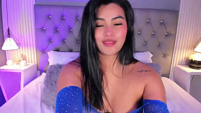 Sara Vega  online show from 14, 2, 2026