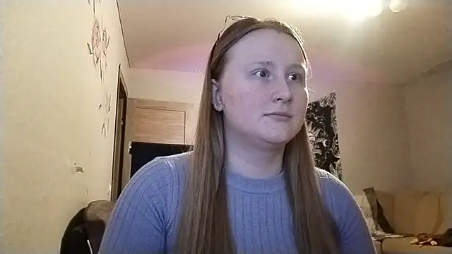 AnikaLipps online show from 17, 4, 2026