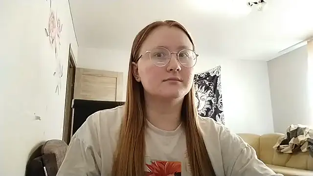 AnikaLipps online show from 18, 6, 2026